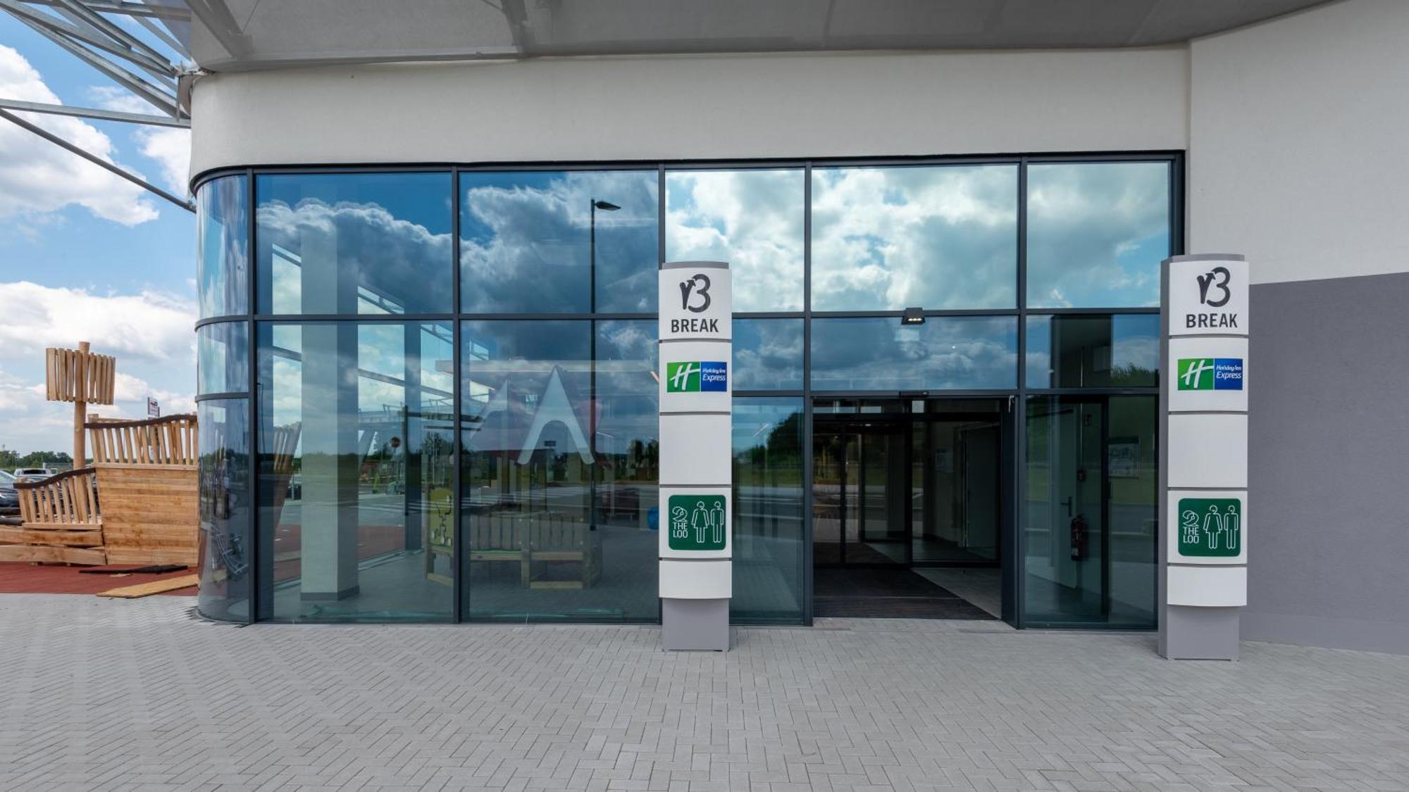 Holiday Inn Express - Hamburg South A7-As42 By Ihg Egestorf Buitenkant foto