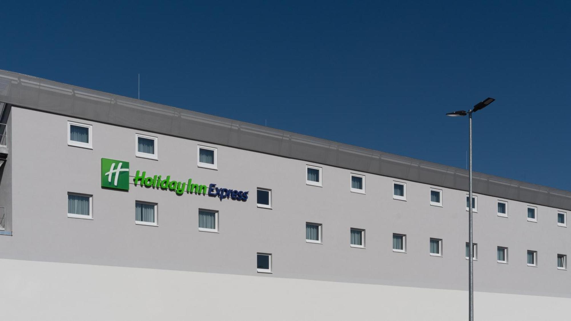Holiday Inn Express - Hamburg South A7-As42 By Ihg Egestorf Buitenkant foto
