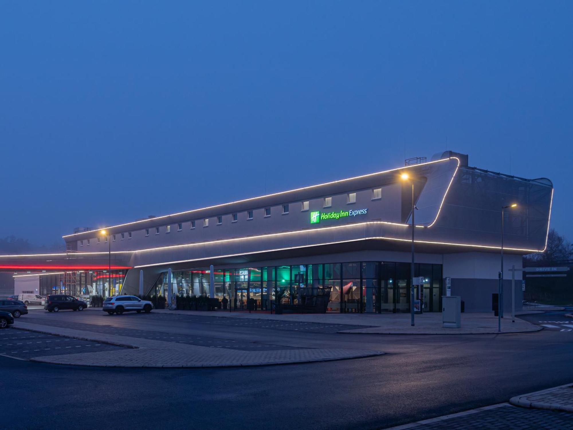 Holiday Inn Express - Hamburg South A7-As42 By Ihg Egestorf Buitenkant foto