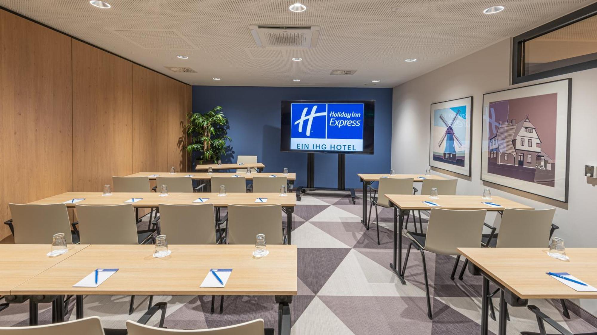 Holiday Inn Express - Hamburg South A7-As42 By Ihg Egestorf Buitenkant foto